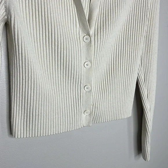 Aerie Ribbed Button Front Long Sleeve Collared Crop Top size Large - Picture 7 of 12